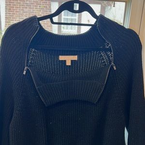 BANANA REPUBLIC Black knit sweater w/ zippers. Can be worn zipped or unzipped